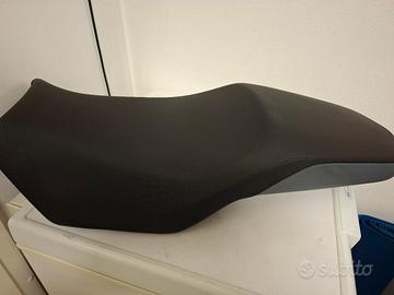 Sella originale BMW f750gs 