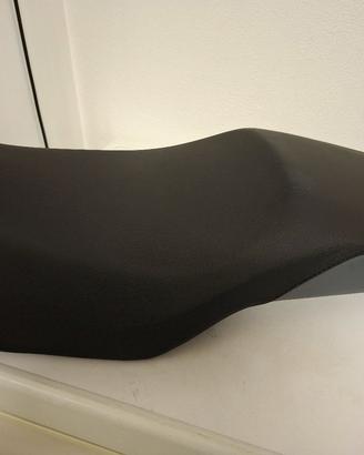 Sella originale BMW f750gs 