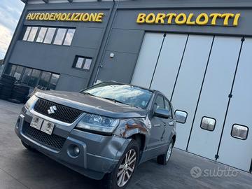SUZUKI GRAND VITARA per ricambi usati F9Q