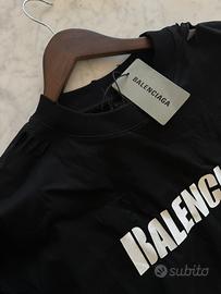 T shirt felpa maglietta balenciaga