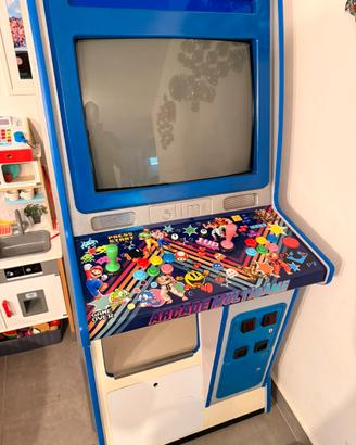 Cabinato arcade