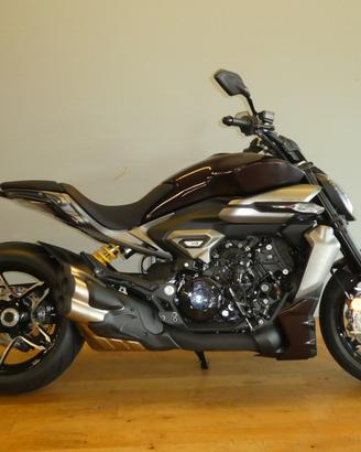 Ducati XDiavel V4