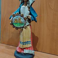 statuetta ragazza Sibilla