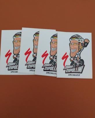 Adesivi Cipollini e spille vari