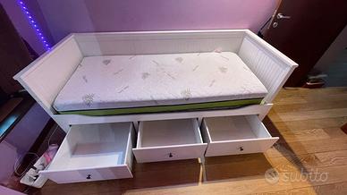 Struttura letto  (singolo o matrim) + Sscrivania