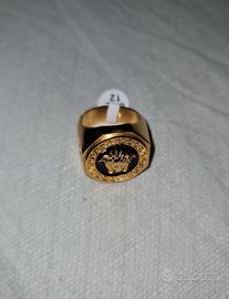 Anello Stile Versace Color Oro Elegante e Lussuoso