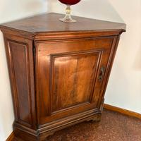 Mobili di antiquariato Cantonali