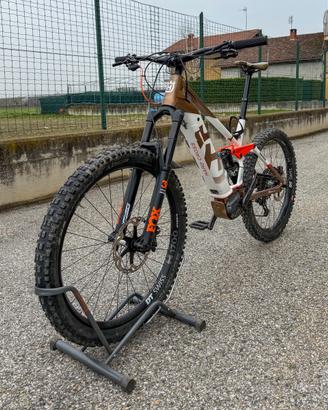 Husqvarna HC8 Hard Cross 27.5 - 180mm - 630Wh