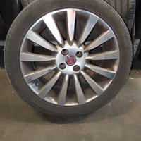 Gomme estive 225/45 R17 con cerchi in lega