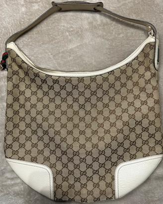 Borsa Gucci beige monogram con dettagli bianchi