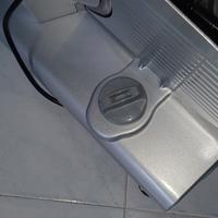 AFFETTATRICE VERONICA