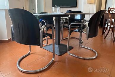 N.4 sedie Dialogo di Tobia & Afra Scarpa per B&B