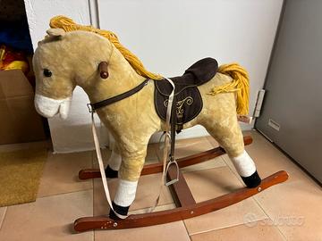 Cavallo a dondolo