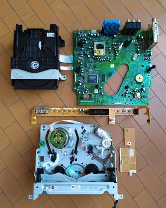 RICAMBI PER VIDEOREGISTRATORI VHS-DVD
