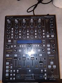 MIXER BEHRINGER