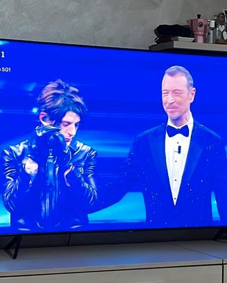 Smart tv samsung qled  da 65 pollici