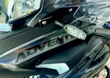 Cambio con scooter 400/500 a mio piacimento ho ven