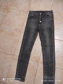 jeans elasticizzato vita alta 