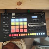 Roland mv 1 versalab groovebox synth arranger