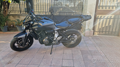 Yamaha mt07