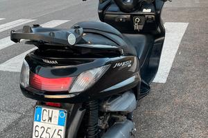 Yamaha majesty 400