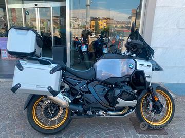 Bmw R 1300 GS Adventure Triple Black - 2026