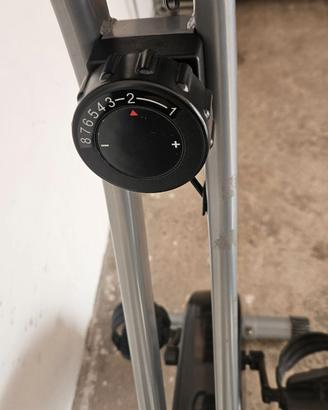 Cyclette fitness pieghevole poco usata