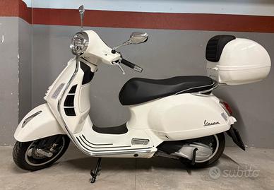 Vespa 300 GTS