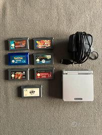 Game Boy Advance SP + 7 giochi