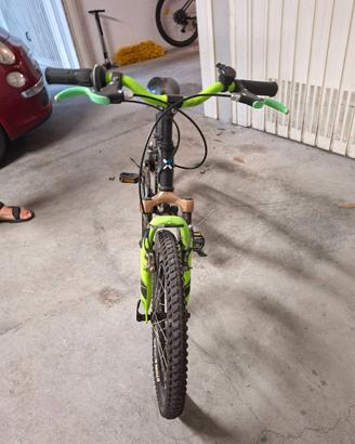 MTB B'Twin 20" Ragazzo - Ammortizzata - Ruota ant.