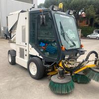 spazzatrice stradale