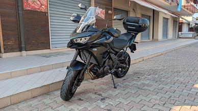 Kawasak Versys 650 Spark Black