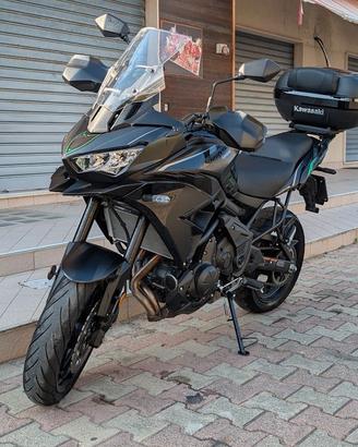 Kawasak Versys 650 Spark Black