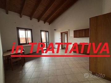 Appartamento di 101 m² con 3 locali e box auto a F
