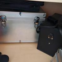 valige in alluminio per attrezzature fotografiche 