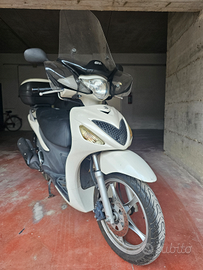 Suzuki Sixteen 150