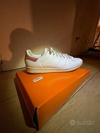 Adidas Stan Smith -dettagli arancioni in pelle