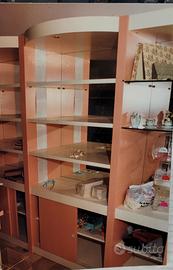 vetrinetta espositiva e mobile arredo