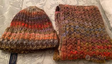 Sciarpa e berretto fantasia    -    NUOVI
