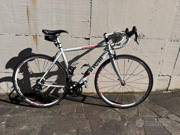 Bici da corsa cinelli