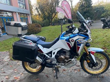 Honda CRF1100L Africa Twin MANUALE TRAVEL EDITION