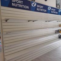  SCAFFALI DA NEGOZIO – COME NUOVI