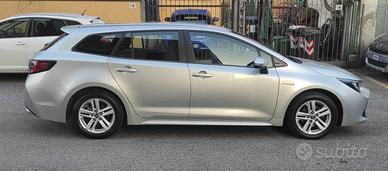 Toyota Corolla Touring Sports 1.8 Business Tech SW