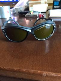 Occhiali protezione laser