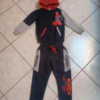 Tuta Spiderman taglia 4/5 anni (108cm)