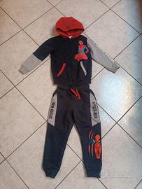 Tuta Spiderman taglia 4/5 anni (108cm)