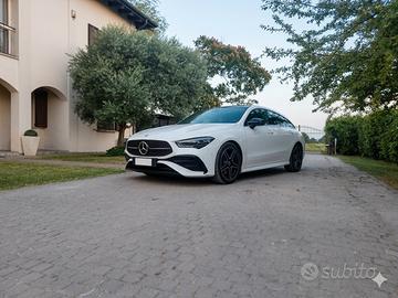 Mercedes Benz CLA 200