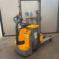 Stoccatore Jungheinrich EJD220 doppio sollevamento