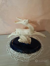 Vecchia statua cerbiatto artigianale in ceramica 