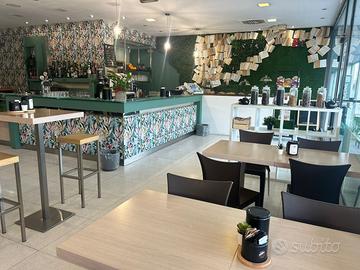 Bar & self-service